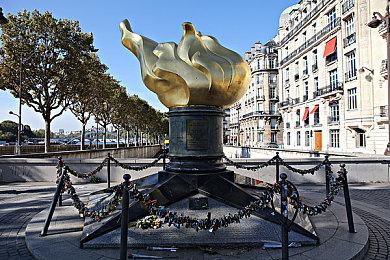 《蜡笔小新 我与博士的暑假》亚洲版 销量突破10万份